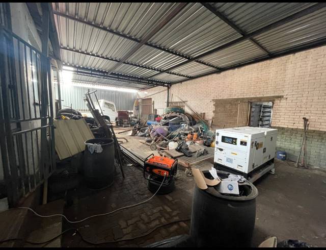 1,066M² WORKSHOP FOR SALE IN PRIMROSE